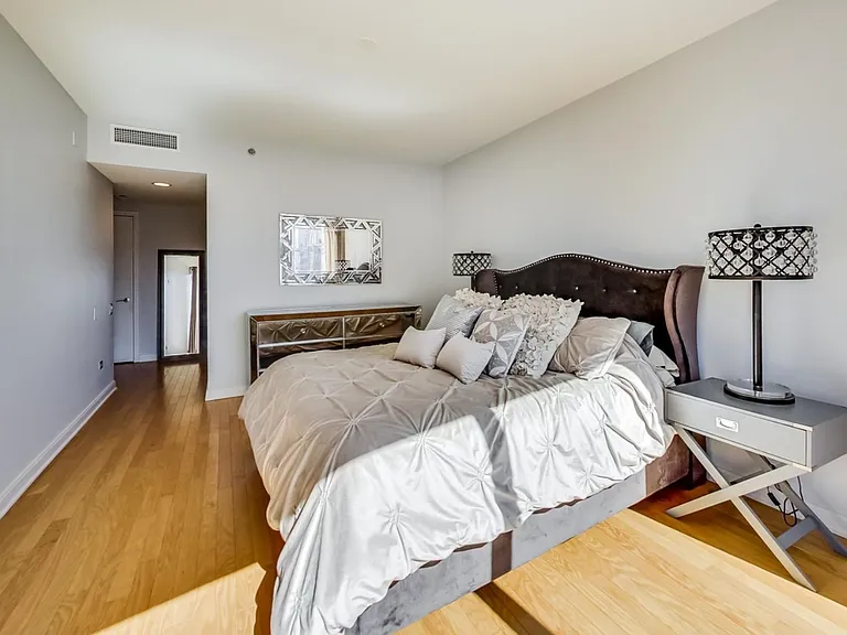 60 E Monroe St #2203 — Photo 11