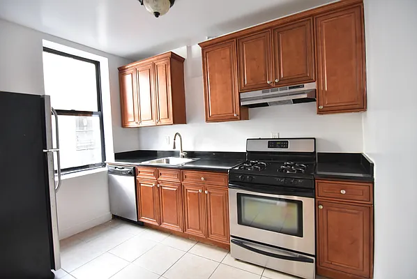 Rented by Bohemia Realty Group | media 16