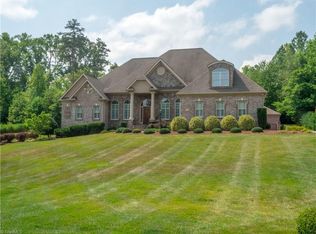 215 Mossy Oak Dr, Winston Salem, NC 27127