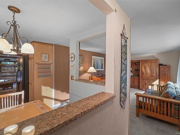 3rd image of 26 Horseshoe Dr