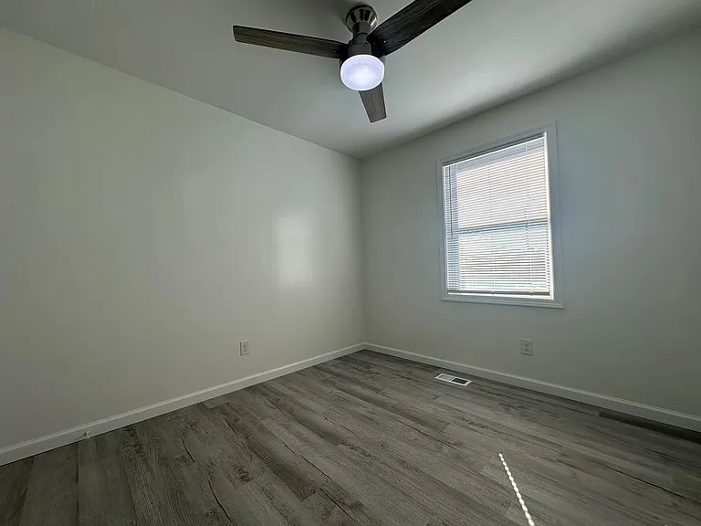 320 Myrtlewood Cir — Photo 18