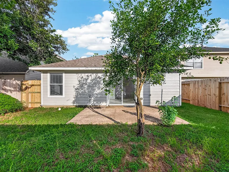 7231 River Pines Dr — Photo 34