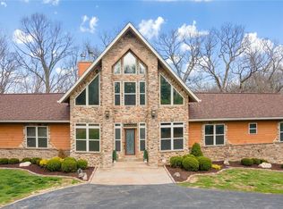 2031 Jc Ln, Fenton, MO 63026