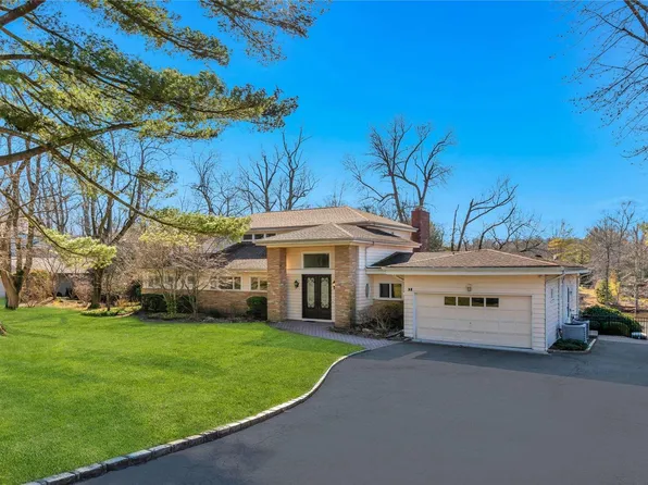 31 Broadlawn Avenue, Great Neck, NY 11024
