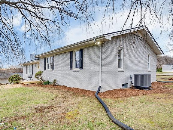 3rd image of 23431 Peyton Dr