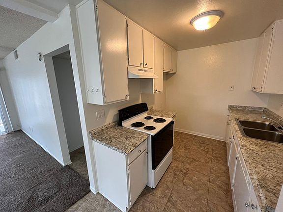5th image of 24506 Canada St