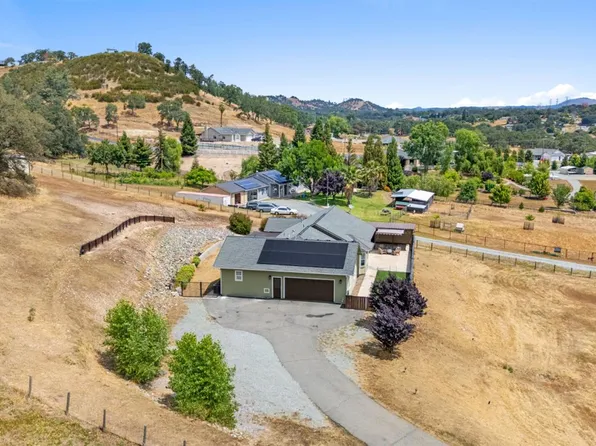 2496 Danaher Dr, Valley Springs, CA 95252