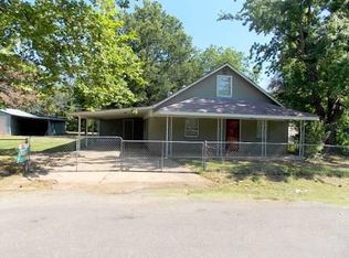 22590 Wiles St, Shady Point, OK 74956