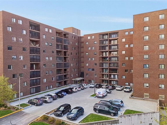 2nd image of 5600 Munhall Rd APT 902
