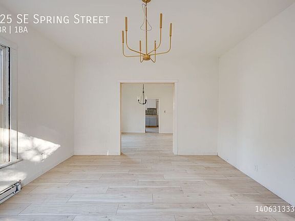 5th image of 225 SE Spring St