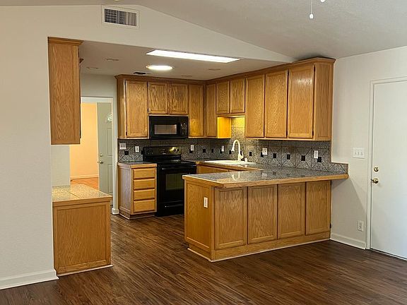 4th image of 4659 Boyce Dr