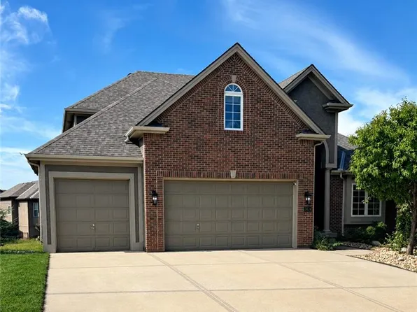 9424 N Hunter Ave, Kansas City, MO 64157