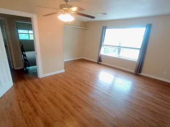447 S Water Ln, New Braunfels, TX 78130