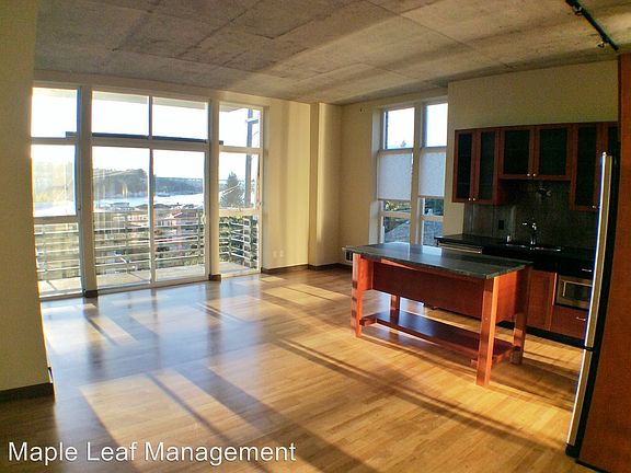 4th image of 2245 Eastlake Ave E #201