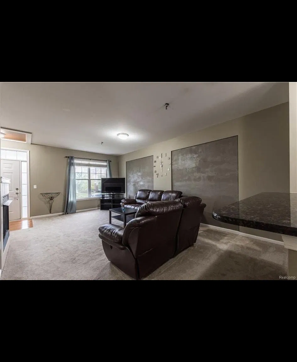 3 bed, 1649 sqft, $2,500 — Photo 4
