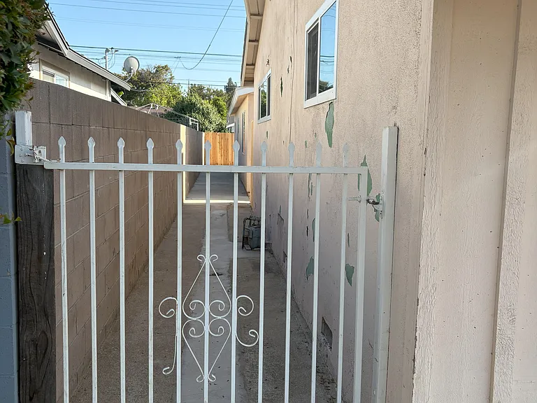 14320 Plantana Dr — Photo 27