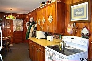 5th image of 100 Greenfield Ave