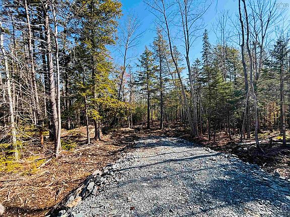 2nd image of 2 Oldham Rd