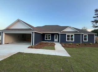 410 Claudia Dr, Hahira, GA 31632