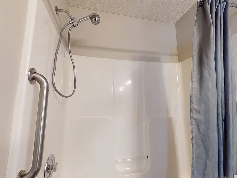 670 Emerald Cove Dr — Photo 26