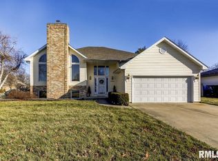 2920 Rainier Dr, Springfield, IL 62704