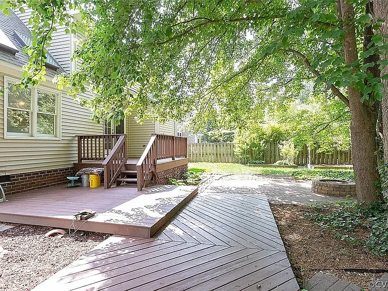 8908 Castle Point Dr — Photo 19