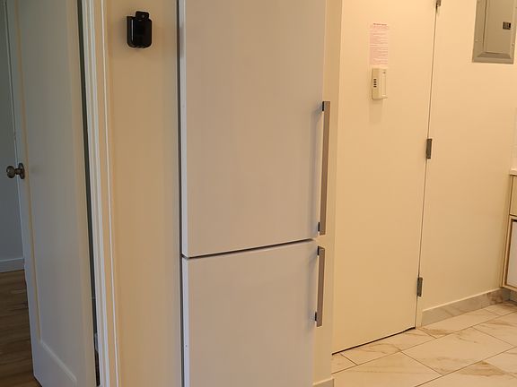 5th image of 157 W 73rd St #4R