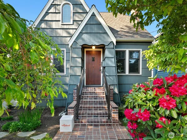 846 NE 94th Street, Seattle, WA 98115