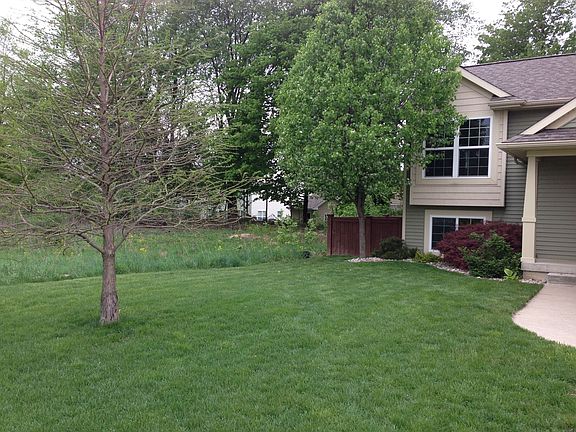 2nd image of 5341 Applewood Dr SW
