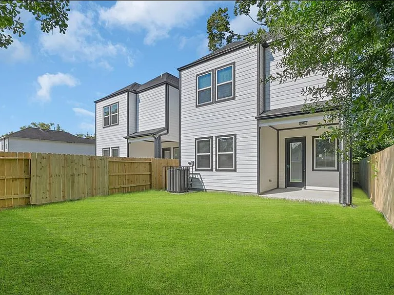 Spacious Backyard