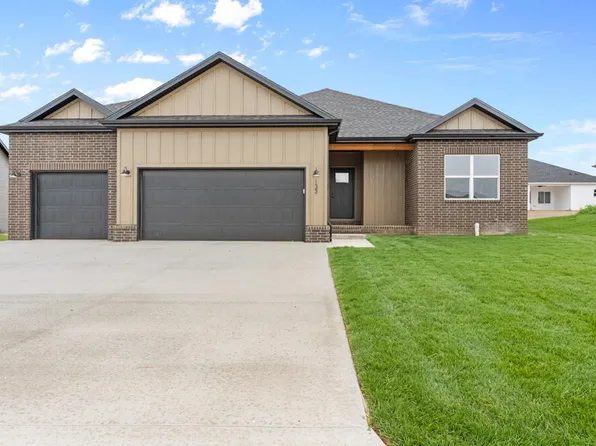 1448 N Carter Way, Republic, MO 65738
