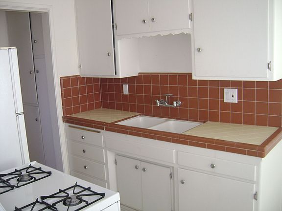 2nd image of 1447 E 17th St