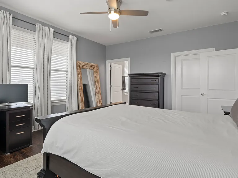 2500 King Arthur Blvd #309 — Photo 8