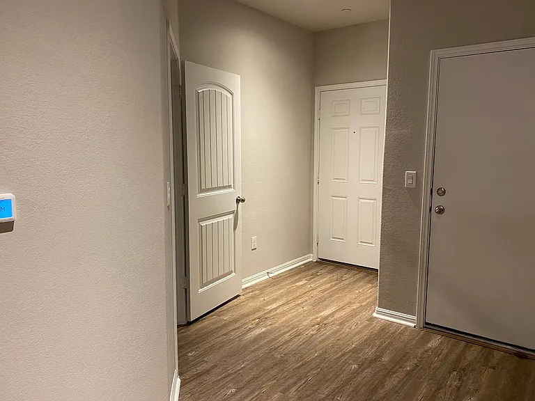 516 E Slaughter Ln #2902 — Photo 10
