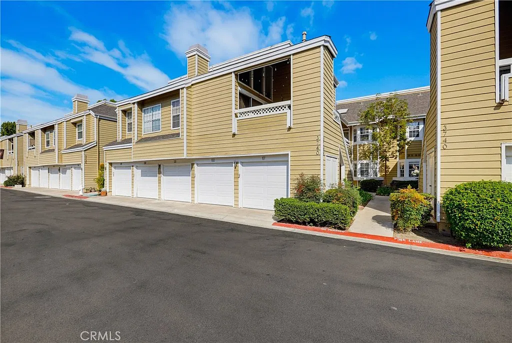 2 bed, 1566 sqft, $3,500 — Photo 1