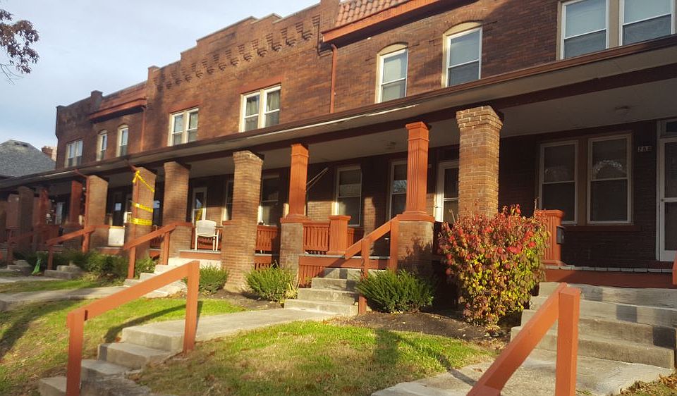 2nd image of 276 E Lane Ave