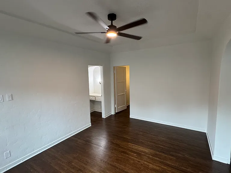 1874 S Redondo Blvd #1874 — Photo 23