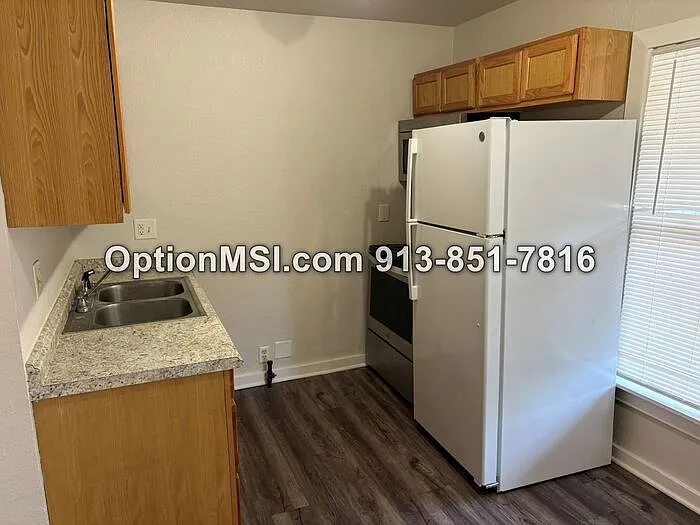 1 bed, 1.0 bath, $795 — Photo 3