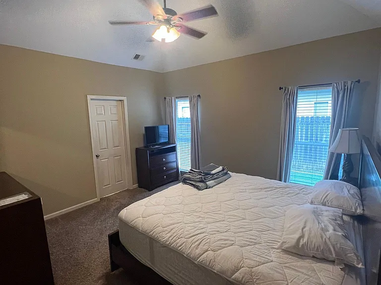 1212 Pebble Creek Cir — Photo 15