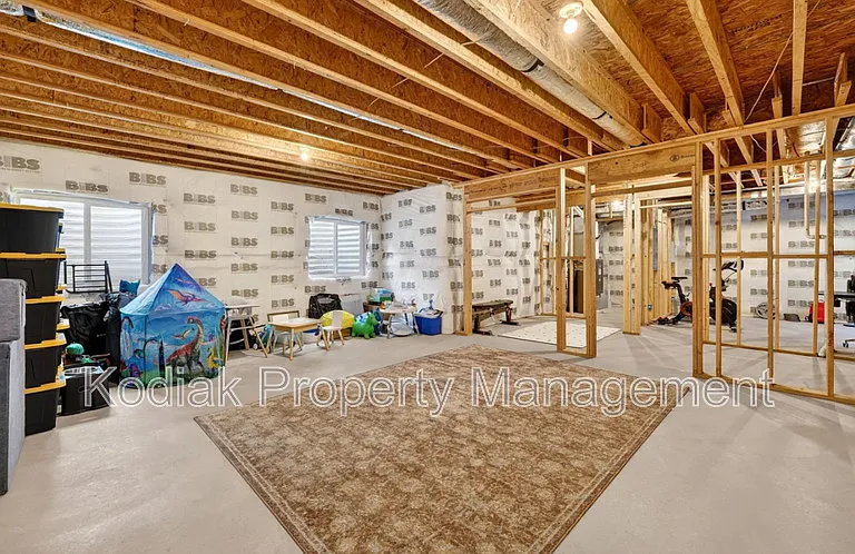 979 W Shoreline Dr — Photo 25