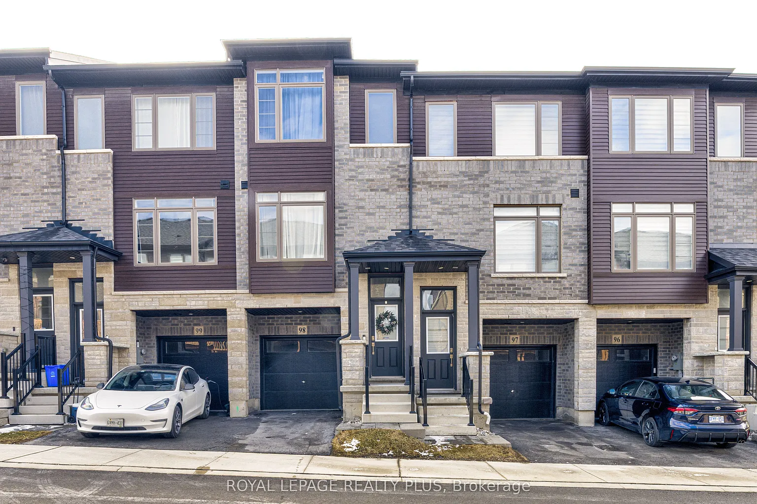 61 Soho St #98 photo 1