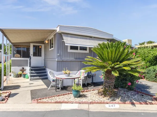 247 Rocky Hills Ln, Rancho Cordova, CA 95670