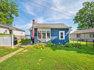 31326 Currans Beach Rd, Dowagiac, MI 49047