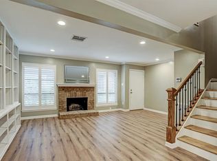 1908 Augusta Dr APT 10, Houston, TX 77057