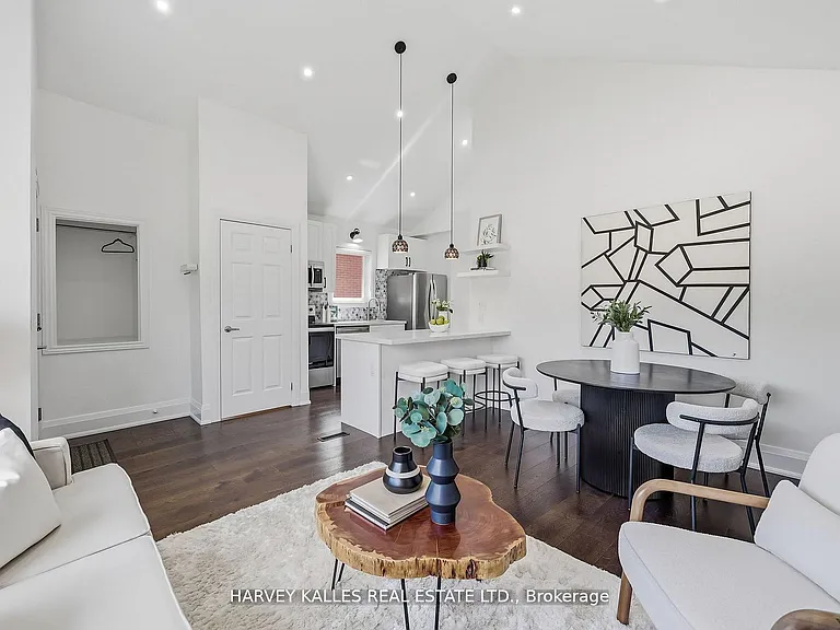 568 Northcliffe Blvd — Photo 9