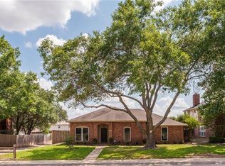 720 Azalea Dr, Desoto, TX 75115