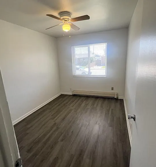 291 E Welby Ave — Photo 7