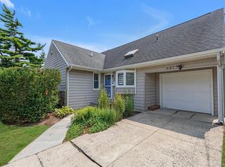 441 Argyle Rd, Cedarhurst, NY 11516