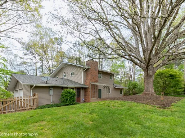 15 University Heights Rd, Cullowhee, NC 28723