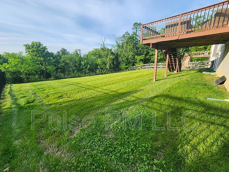 690 Hogrefe Rd — Photo 16